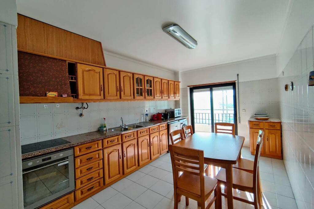Half Way Nazare - Fatima Apartment Marrazes Luaran gambar